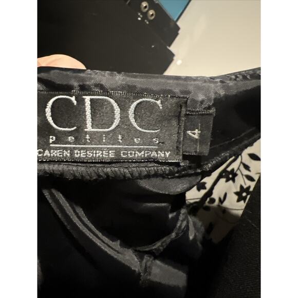 CDC Petites Black Floral Sheer Overlay Prom Homecoming Flirty Size 4 Dress - Picture 9 of 9